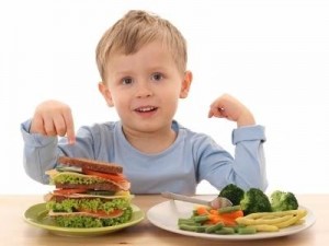 zdrowie-dziecka-owoce-warzywa-multiwitamina